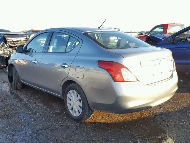 3N1CN7AP7CL825725 - 2012 NISSAN VERSA S GRAY photo 3