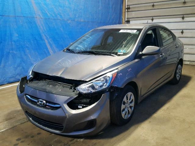 KMHCT4AE7HU369489 - 2017 HYUNDAI ACCENT SE GRAY photo 2