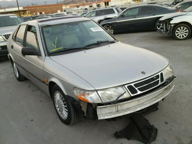 YS3DF58V0S2014106 - 1995 SAAB 900 SE SILVER photo 1