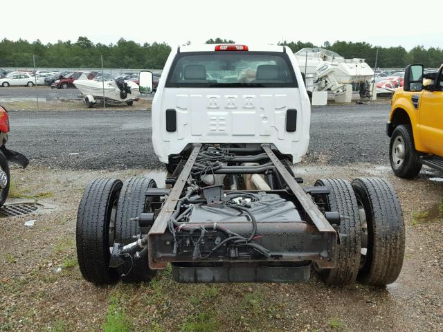 1GD32VCG9GF146879 - 2016 GMC SIERRA K35 WHITE photo 6