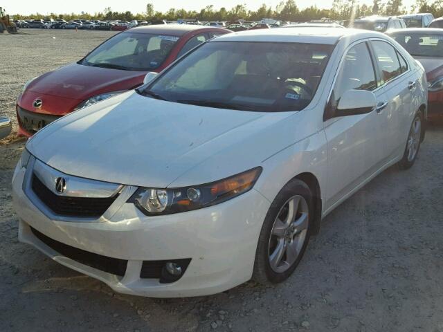 JH4CU26669C030882 - 2009 ACURA TSX WHITE photo 2