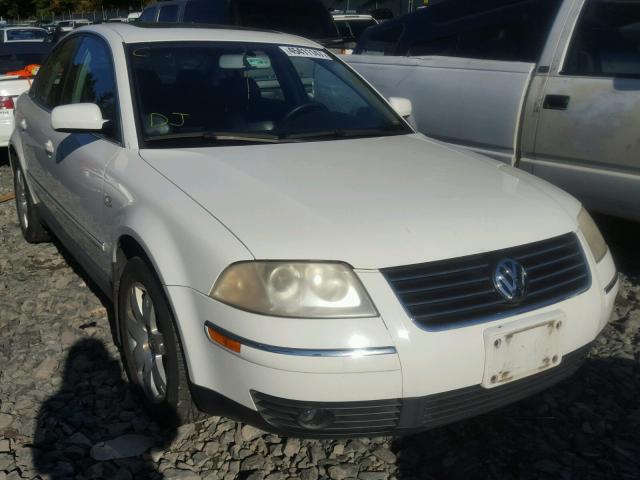 WVWRH63B72P293390 - 2002 VOLKSWAGEN PASSAT GLX WHITE photo 1