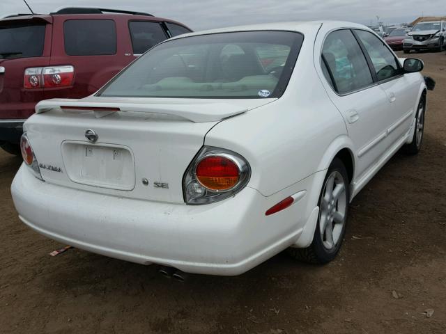 JN1DA31D52T423288 - 2002 NISSAN MAXIMA WHITE photo 4