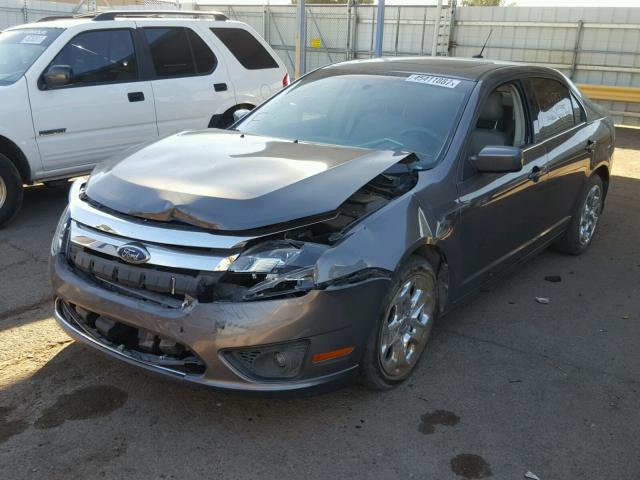 3FAHP0HA0BR251511 - 2011 FORD FUSION SE GRAY photo 2