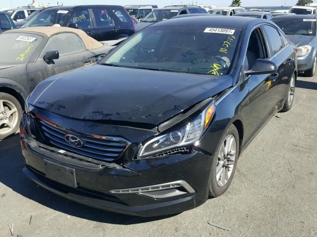 5NPE24AF2FH013676 - 2015 HYUNDAI SONATA SE BLACK photo 2