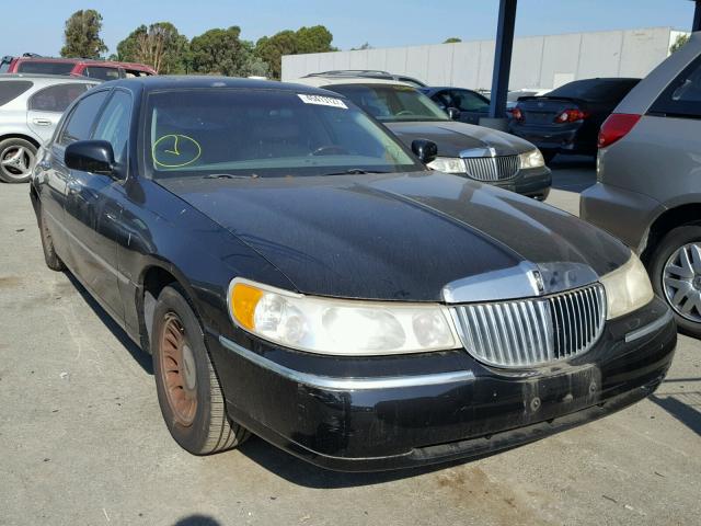 1LNHM83W91Y691193 - 2001 LINCOLN TOWN CAR C BLACK photo 1