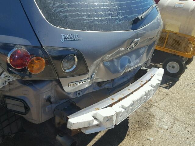 JM1BK343261426963 - 2006 MAZDA 3 HATCHBAC GRAY photo 9