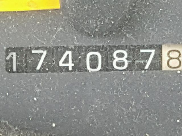 1G2WP52K4WF247212 - 1998 PONTIAC GRAND PRIX BLACK photo 8