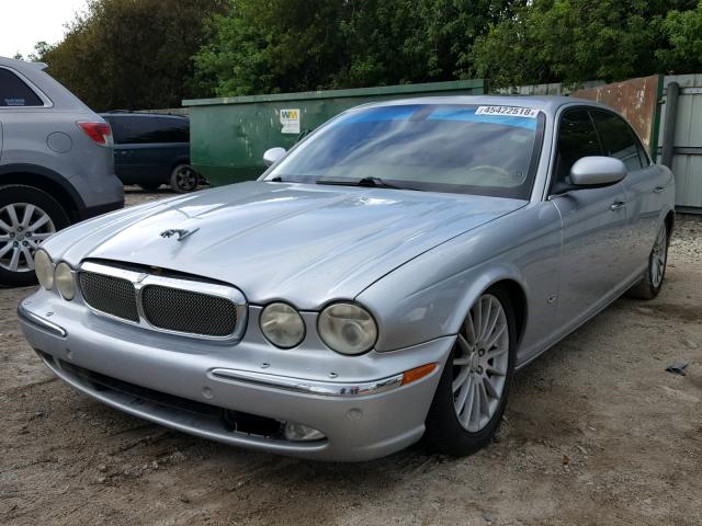 SAJWA79B06SH09372 - 2006 JAGUAR XJ8 L SILVER photo 2