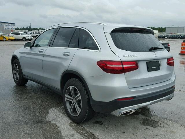 WDC0G4JB0GF041782 - 2016 MERCEDES-BENZ GLC 300 SILVER photo 3