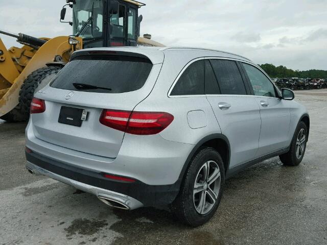 WDC0G4JB0GF041782 - 2016 MERCEDES-BENZ GLC 300 SILVER photo 4