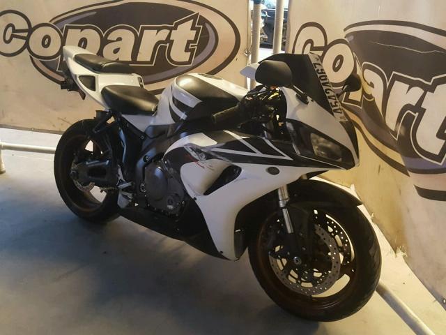 JH2SC57067M306682 - 2007 HONDA CBR1000 WHITE photo 1