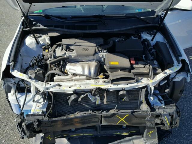 4T1BF1FK7FU037095 - 2015 TOYOTA CAMRY LE WHITE photo 7