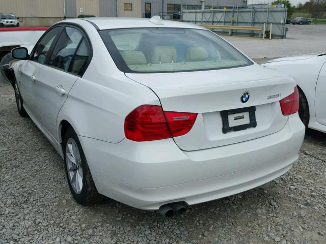 WBAPK7C57AA462380 - 2010 BMW 328 XI WHITE photo 3