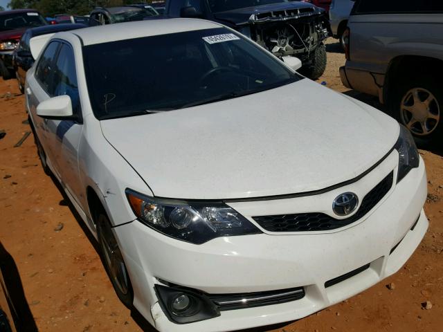 4T1BF1FK8EU425130 - 2014 TOYOTA CAMRY WHITE photo 1