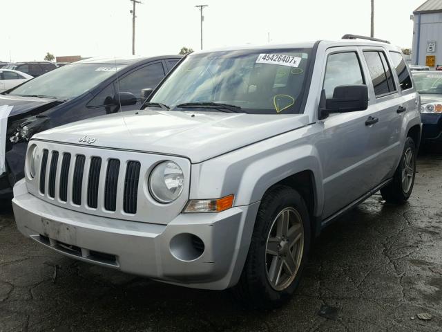 1J8FF28W48D681550 - 2008 JEEP PATRIOT SILVER photo 2