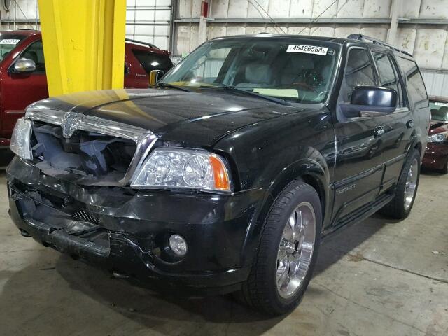 5LMFU28R24LJ10865 - 2004 LINCOLN NAVIGATOR Қара фото 2