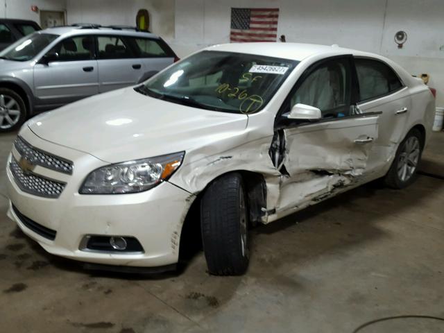 1G11H5SA2DF224480 - 2013 CHEVROLET MALIBU LTZ WHITE photo 2