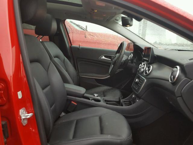 WDCTG4EB9FJ165729 - 2015 MERCEDES-BENZ GLA 250 RED photo 5