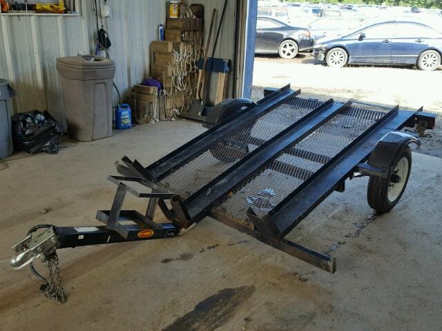 ME7373 - 2003 UTILITY TRAILER BLACK photo 1