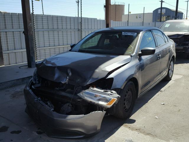 3VW2K7AJXCM354142 - 2012 VOLKSWAGEN JETTA BASE 灰色 照片 2