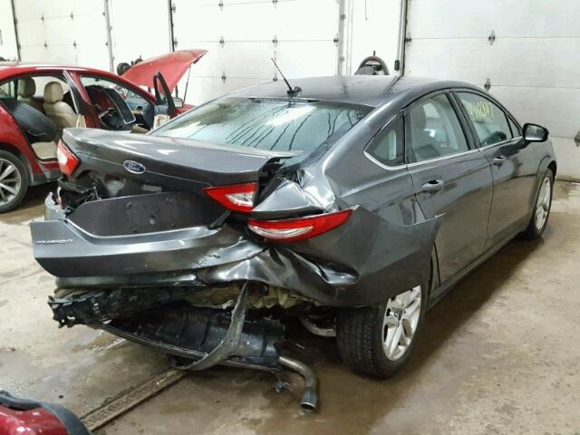 3FA6P0HD4FR257027 - 2015 FORD FUSION SE GRAY photo 4