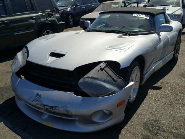 1B3ER65E2XV503689 - 1999 DODGE VIPER RT-1 SILVER photo 2