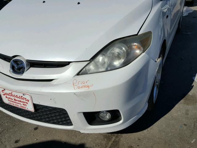 JM1CR29L670145629 - 2007 MAZDA 5 WHITE photo 9