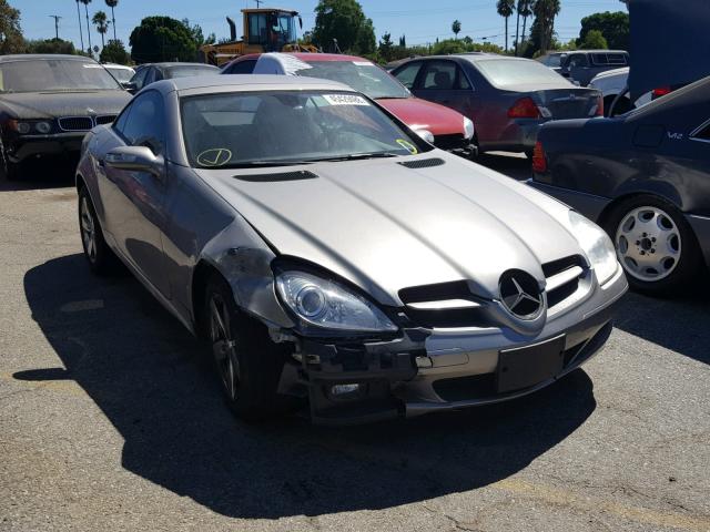 WDBWK54F37F152568 - 2007 MERCEDES-BENZ SLK 280 SILVER photo 1