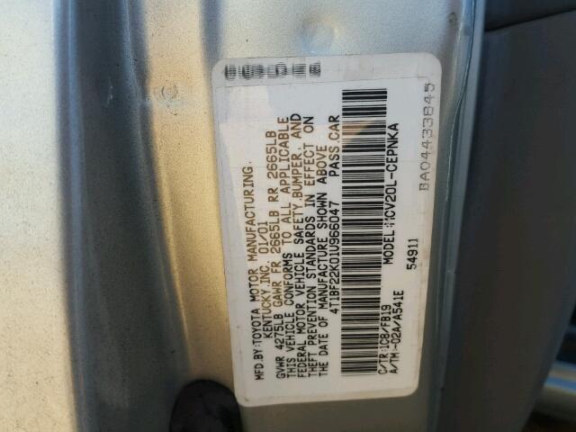 4T1BF22K01U966047 - 2001 TOYOTA CAMRY LE 银色 照片 10