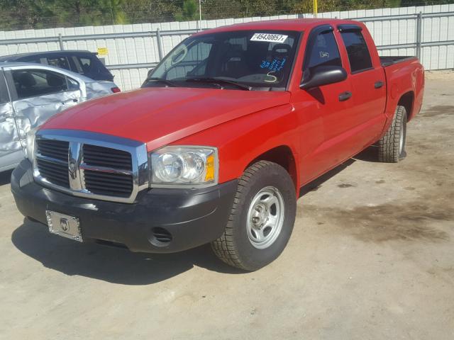 1D7HE28K25S320105 - 2005 DODGE DAKOTA QUA RED photo 2