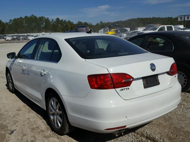 3VWD17AJ3EM408203 - 2014 VOLKSWAGEN JETTA SE WHITE photo 3