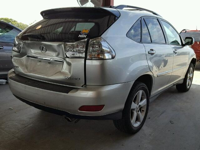 2T2GA31UX5C023406 - 2005 LEXUS RX 330 SILVER photo 4