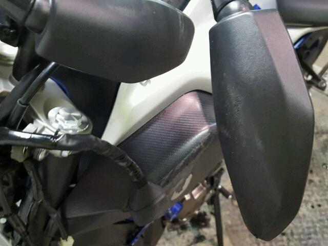 JYARM06E1GA007019 - 2016 YAMAHA FZ07 SILVER photo 19