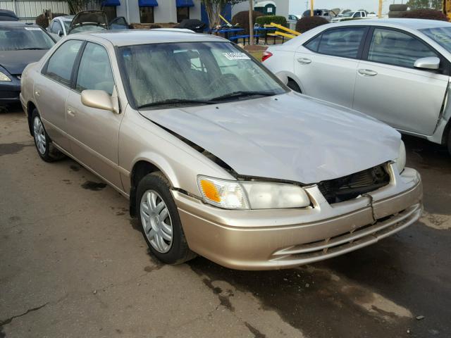 4T1BG22K0YU753946 - 2000 TOYOTA CAMRY GOLD photo 1