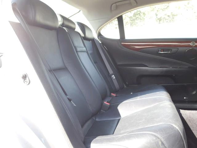 JTHDL46F795000927 - 2009 LEXUS LS 460L SILVER photo 6