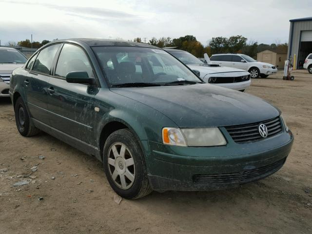 WVWMA23B2YP166675 - 2000 VOLKSWAGEN PASSAT GLS GREEN photo 1