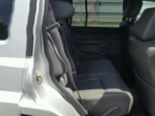 1J8HG48P97C653614 - 2007 JEEP COMMANDER SILVER photo 6