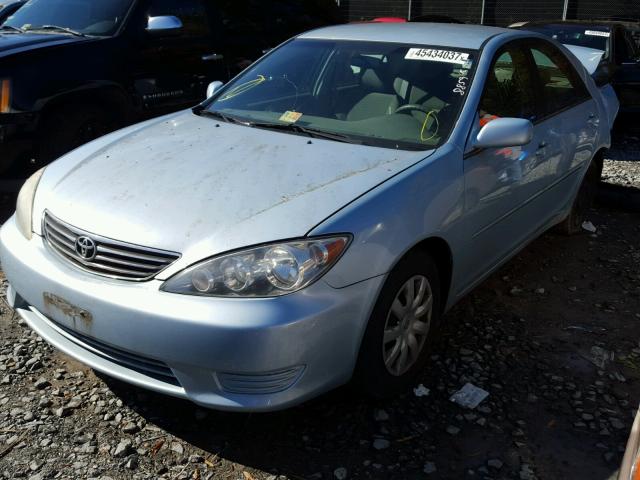 4T1BE32K95U524740 - 2005 TOYOTA CAMRY SILVER photo 2