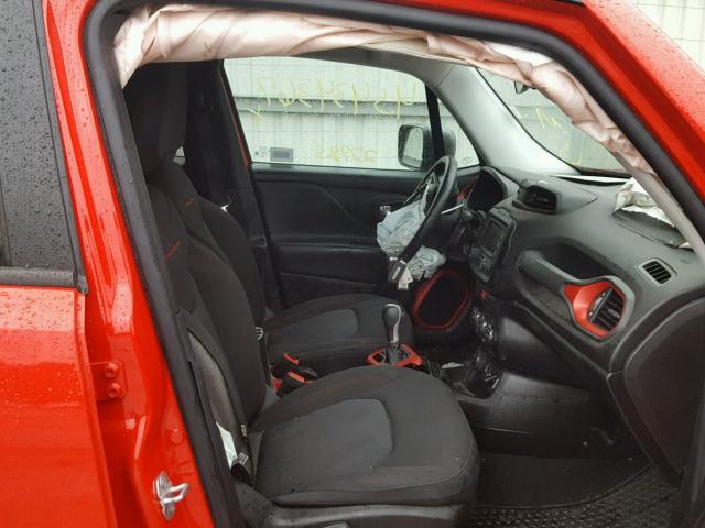 ZACCJBCTXGPE06416 - 2016 JEEP RENEGADE T RED photo 5