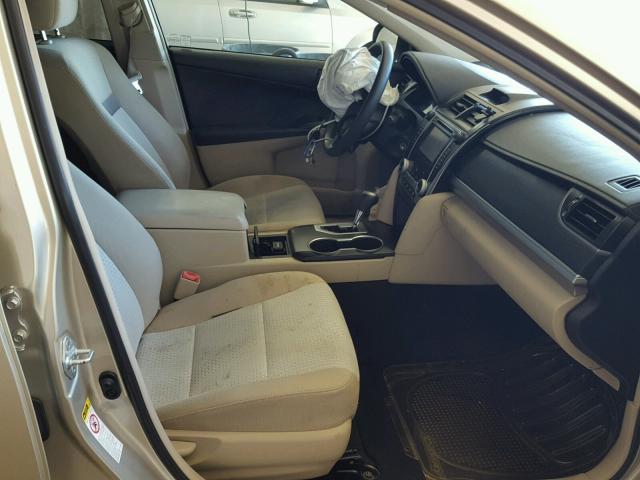 4T1BF1FK7CU009969 - 2012 TOYOTA CAMRY GOLD photo 5