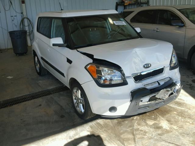 KNDJT2A29A7140225 - 2010 KIA SOUL + WHITE photo 1