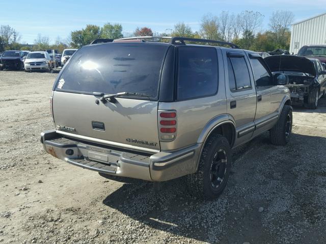 1GNDT13W3X2202495 - 1999 CHEVROLET BLAZER TAN photo 4