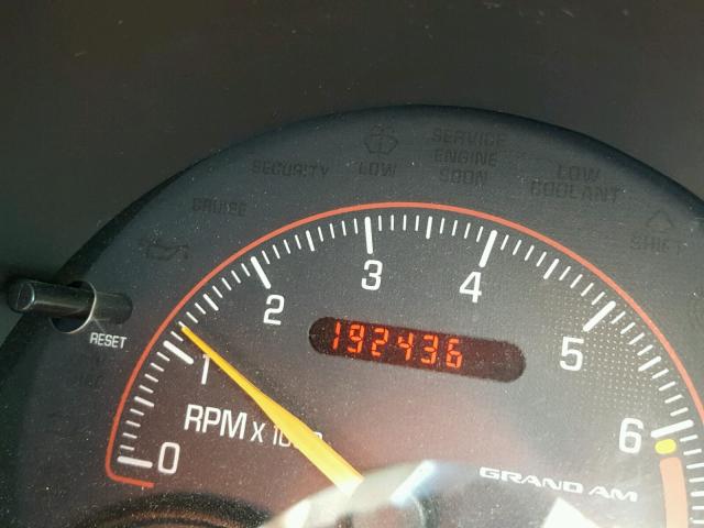 1G2NF52F14M618627 - 2004 PONTIAC GRAND AM S RED photo 8