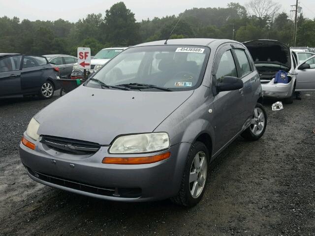 KL1TD66608B125488 - 2008 CHEVROLET AVEO BASE Szary zdjęcie 2