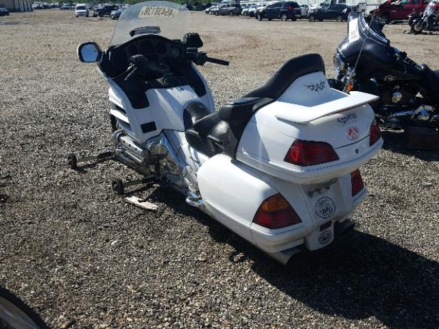 1HFSC47065A402190 - 2005 HONDA GL1800 WHITE photo 3