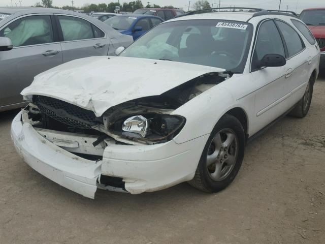 1FAFP58U82G253089 - 2002 FORD TAURUS SE WHITE photo 2