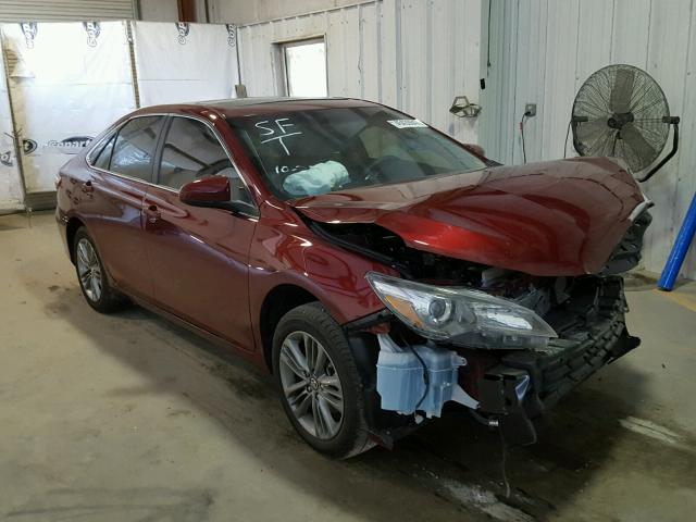 4T1BF1FK4HU737675 - 2017 TOYOTA CAMRY LE RED photo 1