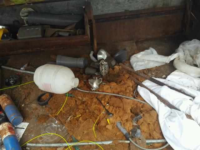 ST499624SPLA - 1998 UTILITY TRAILER BLACK photo 5