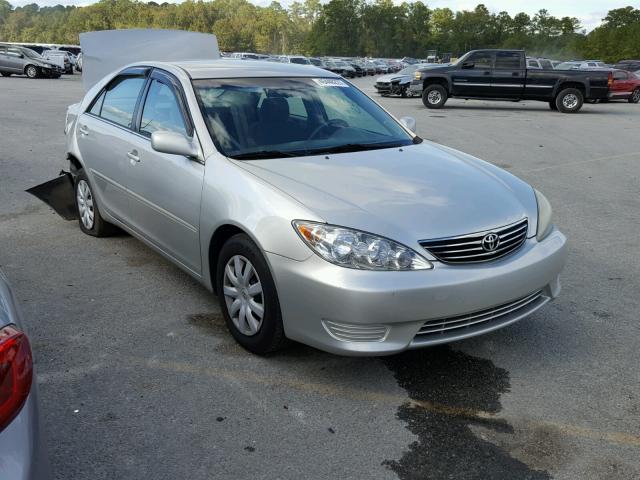 4T1BE32K65U421971 - 2005 TOYOTA CAMRY LE ვერცხლისფერი ფოტო 1